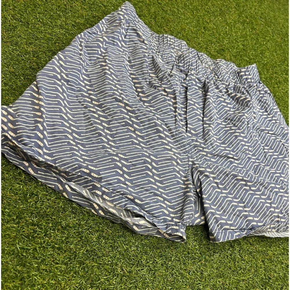 Vineyard Vines 100% feel lacrosse